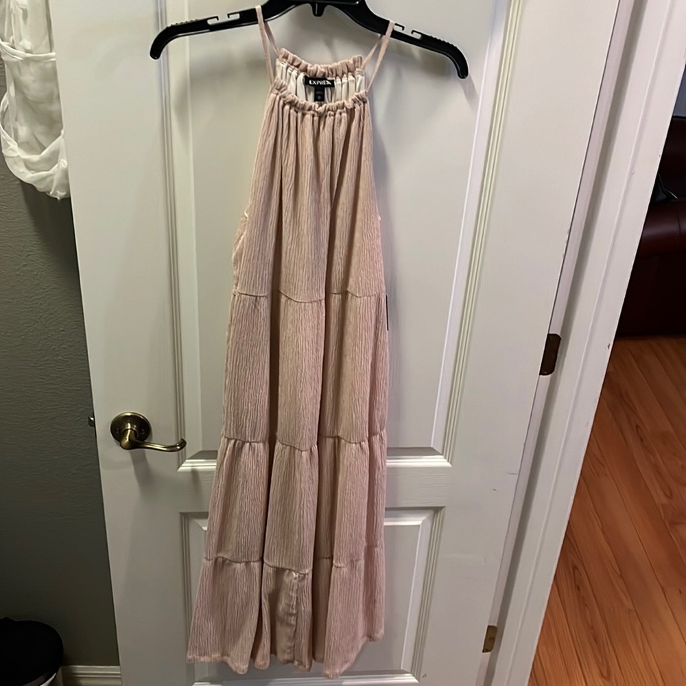 Express medium dress blush pink midi length tiered dress.NWTs - Picture 1 of 11